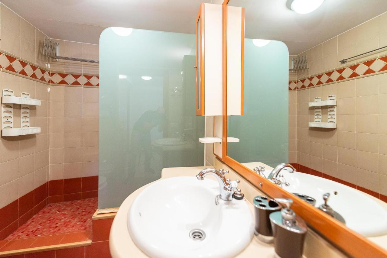 Nice Apartment Center City Гранада Экстерьер фото
